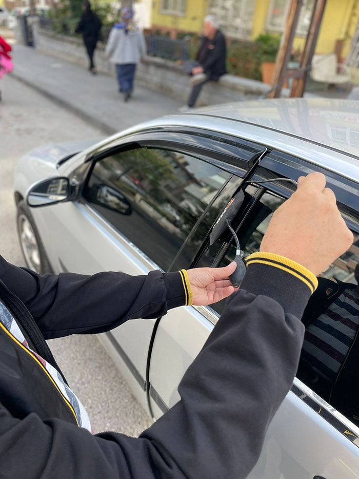 Söğüt Oto Kilitçisi